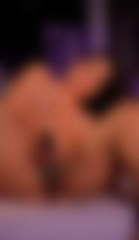 She really needs to cum to fall asleep 😍 Watch this baddie l... by casa-salsa