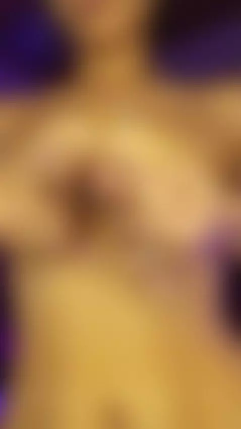 Treat me like a queen and I'll be your whore by alanaapetterson