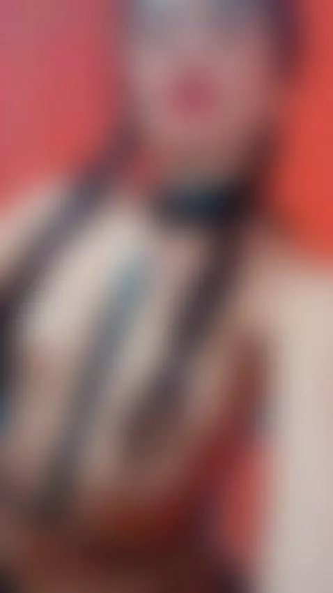 semi-naked and beautiful girl by sophiabeautyy