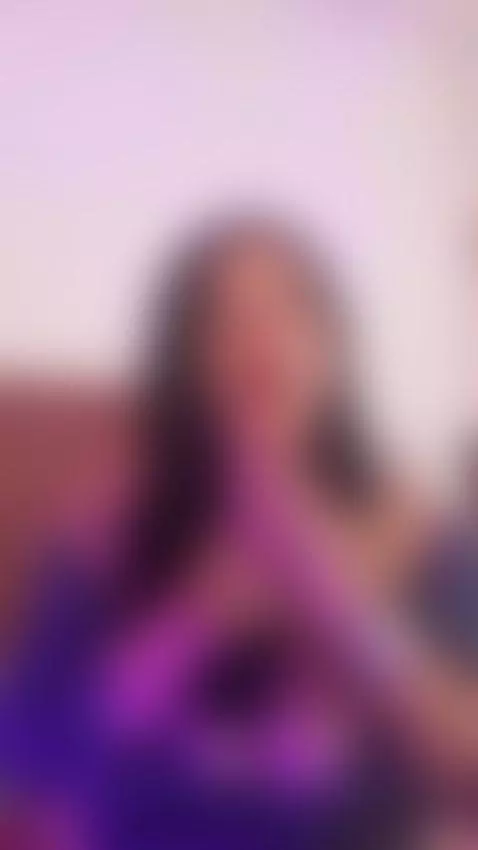 Between saliva and sighs, I lose myself in your taste by valeriamontex