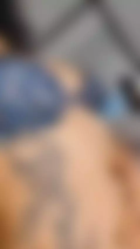 imagine you sitting there and me dancing regueton shaking my... by conejita4-20