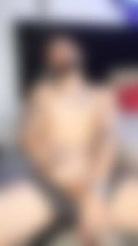 A little mystery, a touch of mischief and a body that speaks... by axelstonn