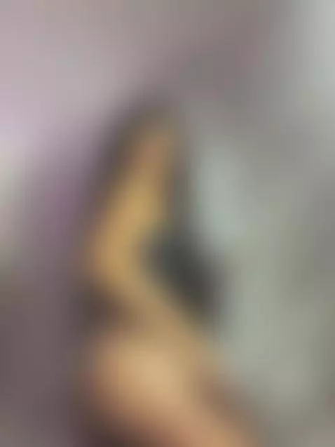 My body is art.... but you can touch 💗💕😈 by misszoelaurent