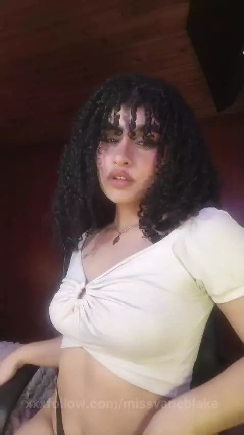 I don’t need to say much… my body does the talking 😈💋
Online... by missvaneblake