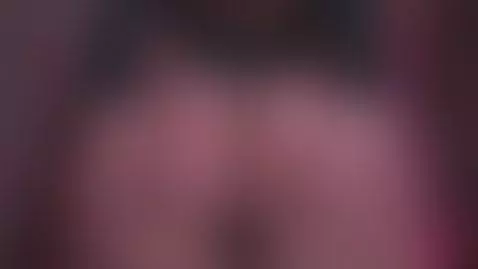 A queen in public, a demon in private :smiling_imp::crown:
O... by missvaneblake