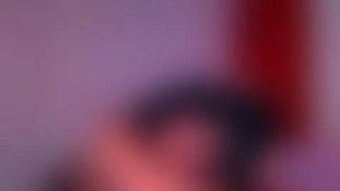 This lace is holding on for dear life. 🧵🔥 by missvaneblake