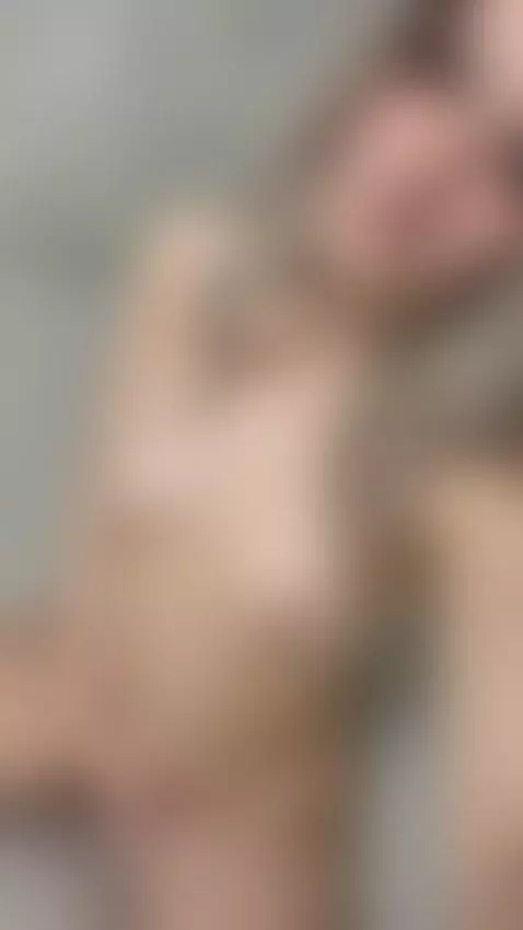 Stay here for a second longer by liliybunnygirl