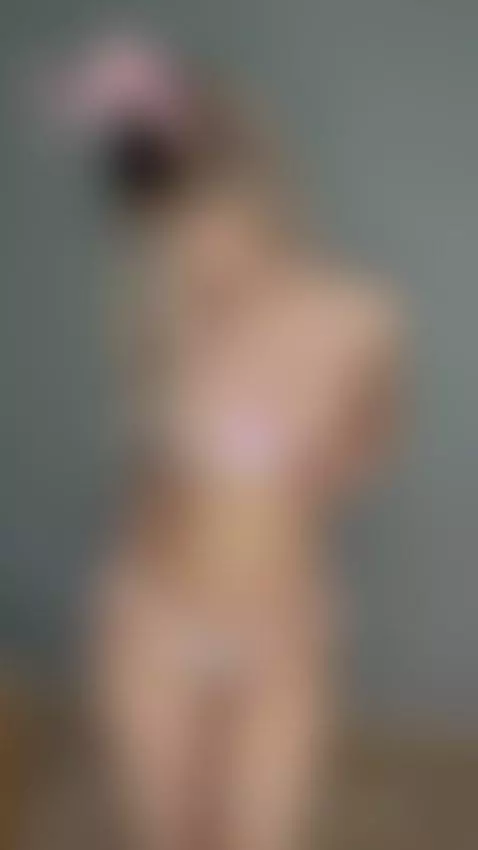 Stay in this moment by liliybunnygirl