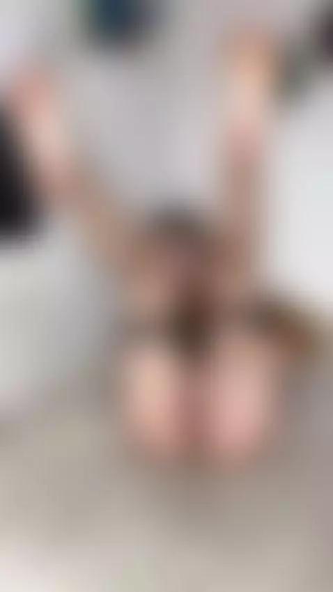 My cute holes want to get to know you by liliybunnygirl