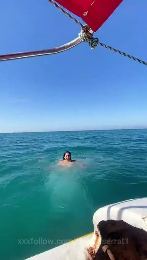 Having a little fun, I like my tits to float in the water. by lizmonserrat1