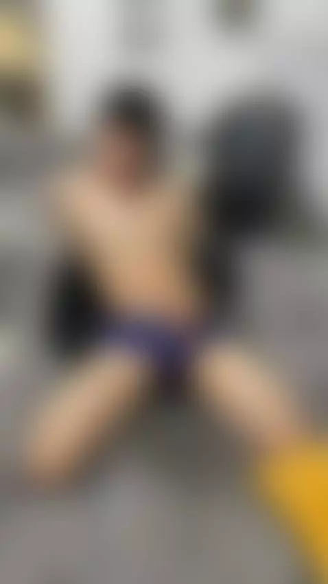 do u like my body ? by alexandercollman