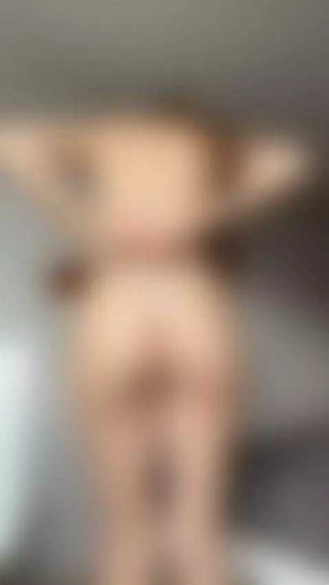 Hey gorgeous people! 👸 Please subscribe to Only Fans! I enjo... by yourlittleangel966