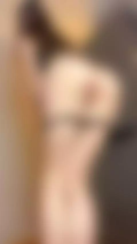 My body is perfect for heating things up by saradiamant