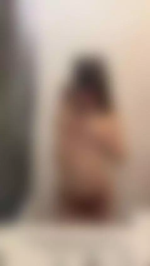 Cream pie this horny slut by saradiamant