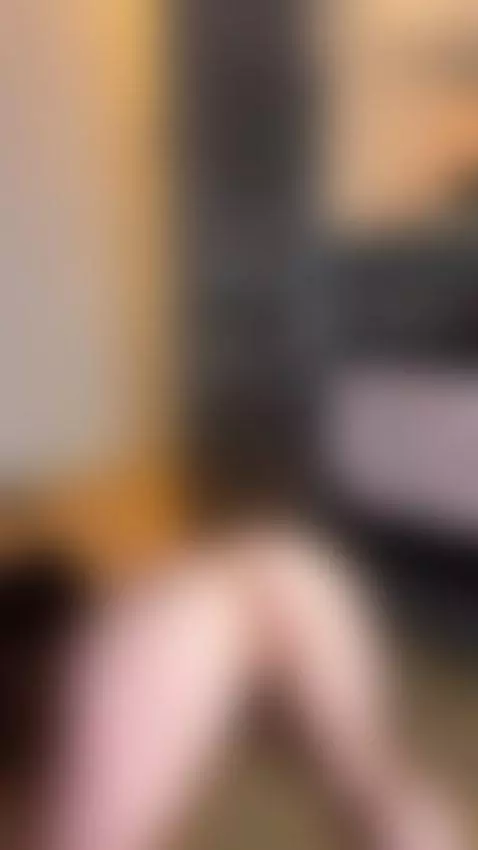 POV: You just walked into something unexpected! by saradiamant