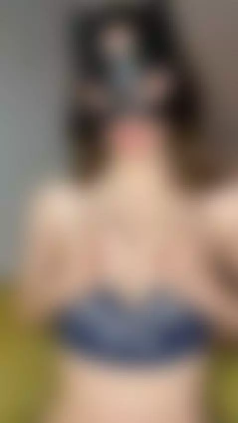 Tell me I’m your favorite temptation by saradiamant