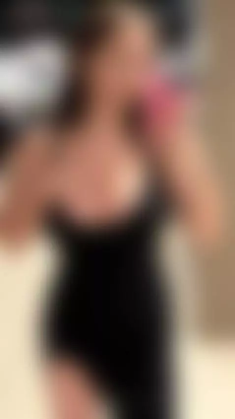 Hottie with BIG TITS by tissilumi