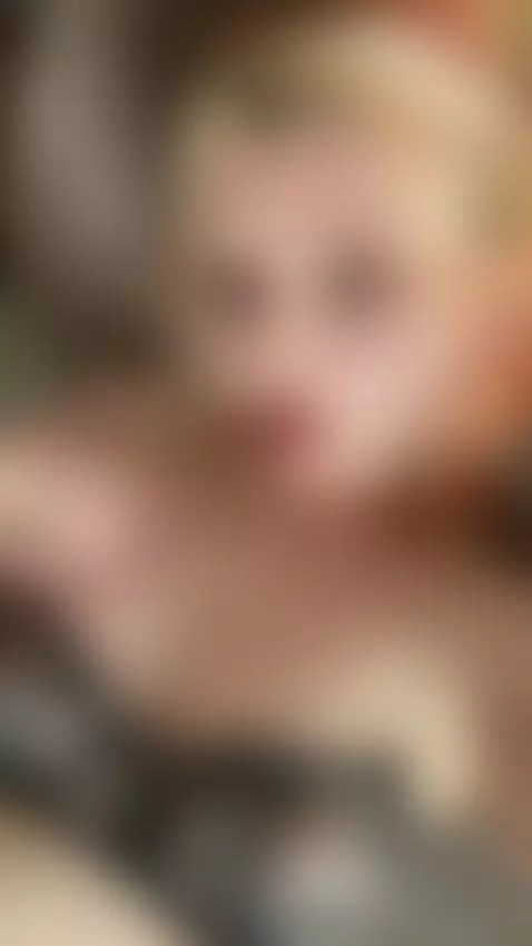 Just confidence, nothing else by elizagill