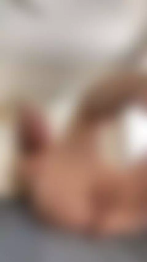 Lost in the vibe by avroralady