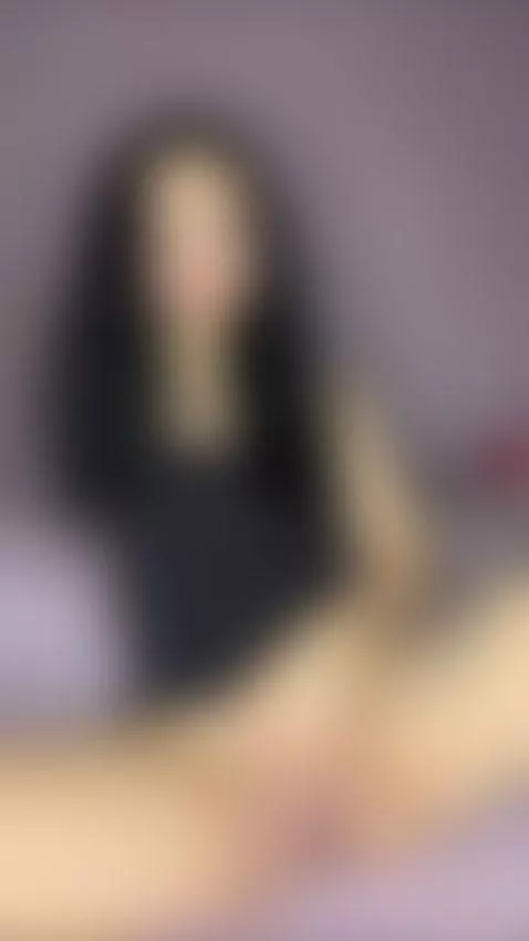 I want you to choke me while pounding my pussy raw by sophietye