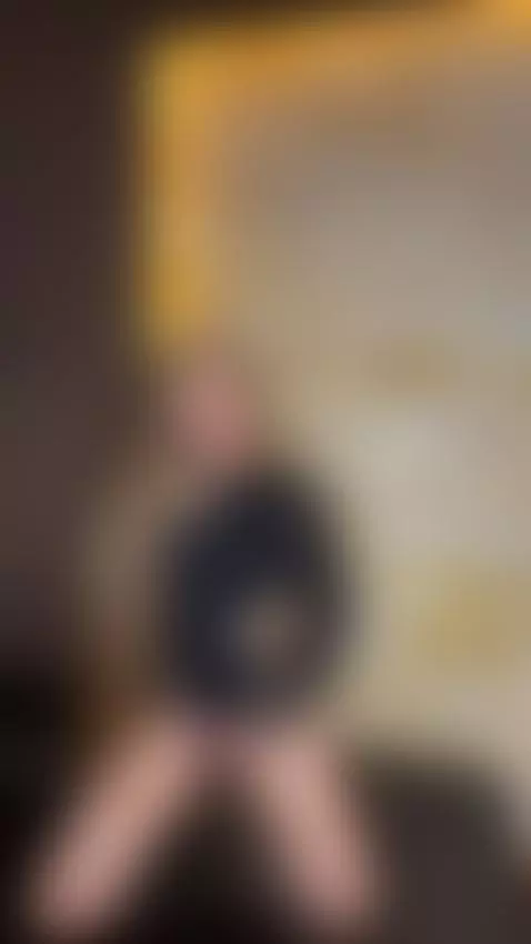 💋 A little tease for you…
But the full fire?
Only on my OF —... by misslenafox