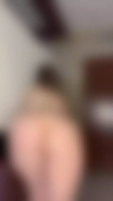 Come a little closer… 😏
FREE OF is waiting 🔥 by misslenafox