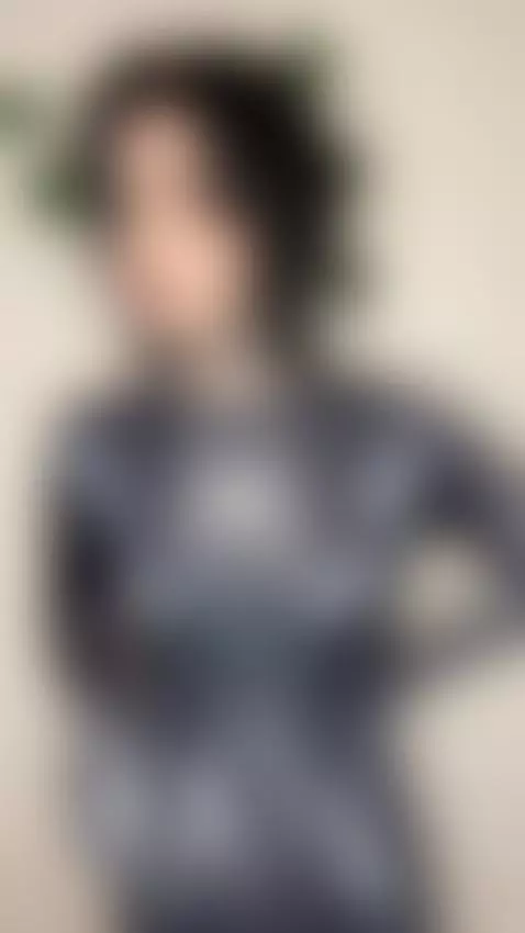 I don’t chase attention, I create it by avemylissaa