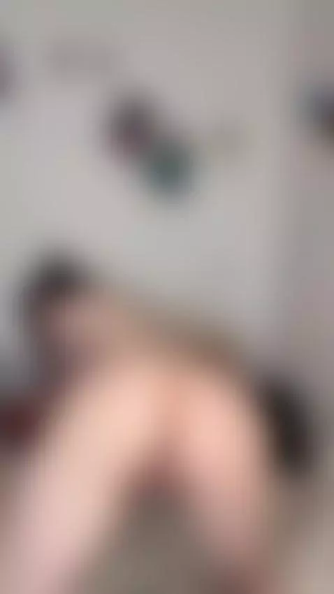 Don’t pretend you’re not watching by avemylissaa