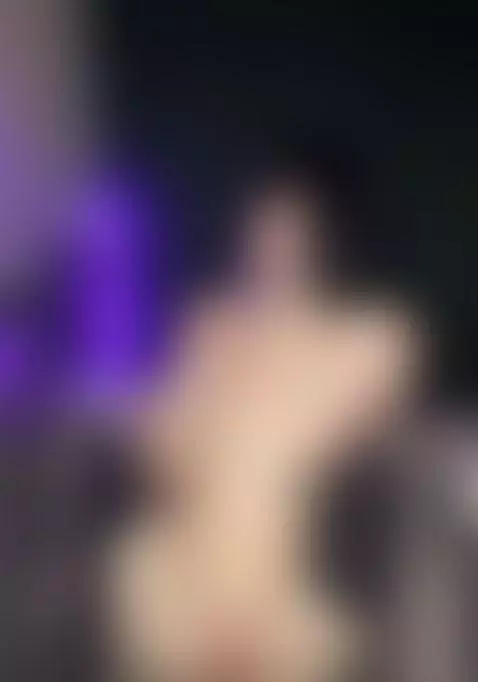 Starving for dick so bad my pussy is clenching on nothing by avemylissaa