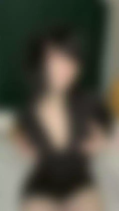 dirty girl curvy body squirting horny wet  OF bio by avemylissaa