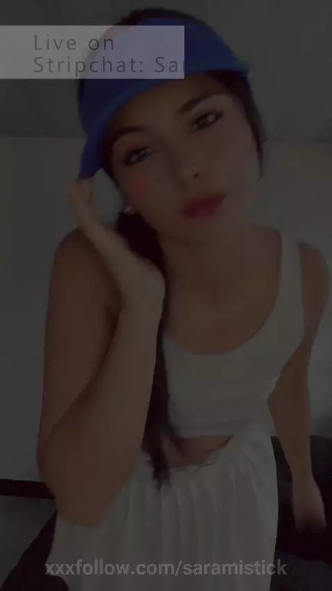 I’m live, come play with me 🫦 by saramistick