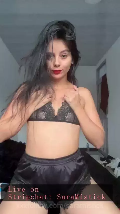 I’m live, come feel the spark between us by saramistick