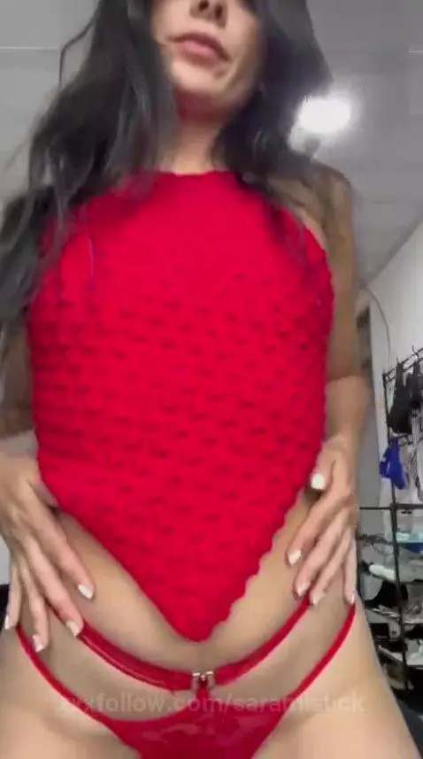 I'm live 🔥 by saramistick