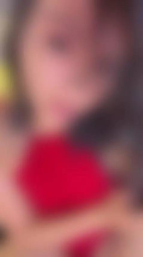 I’m live right now… come say hi 😘 by saramistick