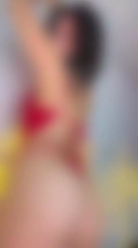 I’m live right now… come say hi 😘 by saramistick