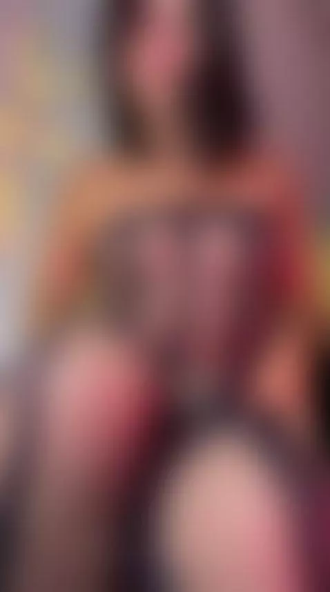 I’m on and waiting for you 💕 by saramistick