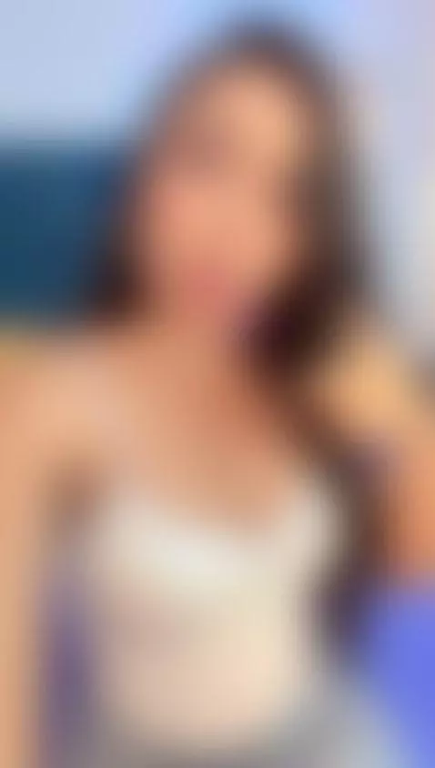 I'm a very sweet girl💕 by charlottmoreu