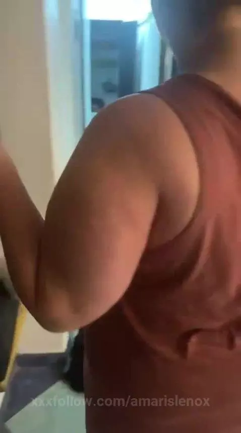 My friend sucks my vagina and I get very horny  🔥😈 by amarislenox