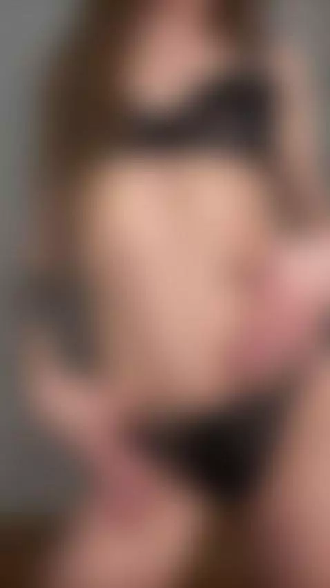 A smile that brightens the day ✨. Subscribe now! by fitandannika