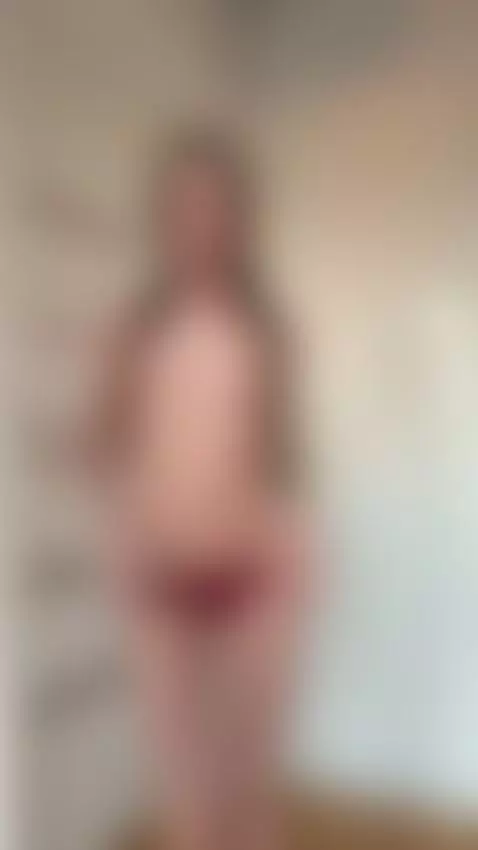 Would you fuck someone as tiny as me?😝 Follow me #Onlyfans by fitandannika