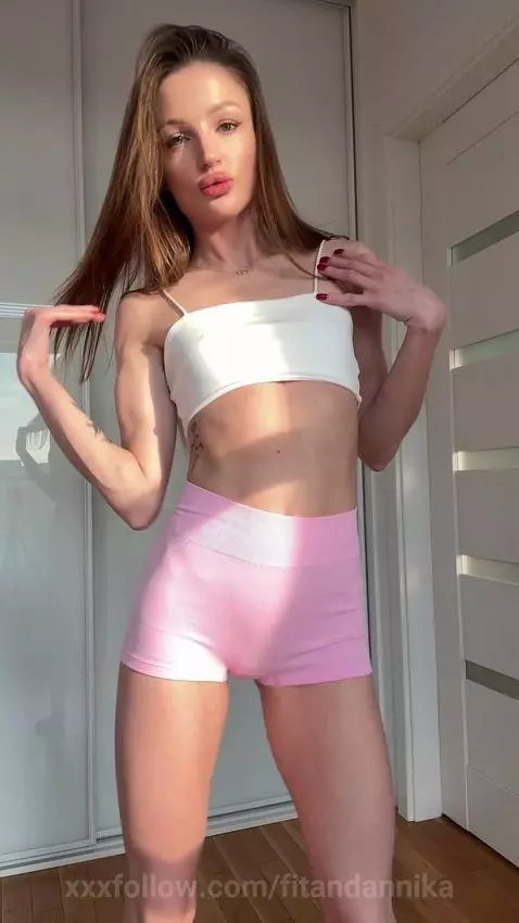 Do you like petite girls like me?😈 My OF has everything you ... by fitandannika