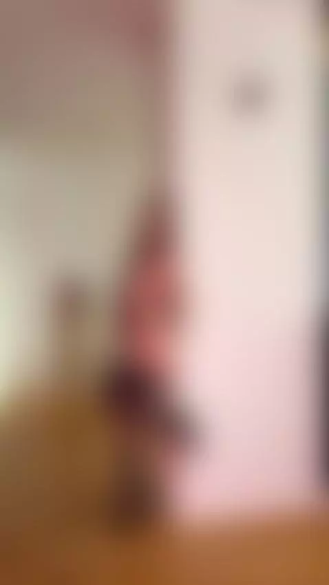 I feel so confident with my black high heels on  my long leg... by fitandannika