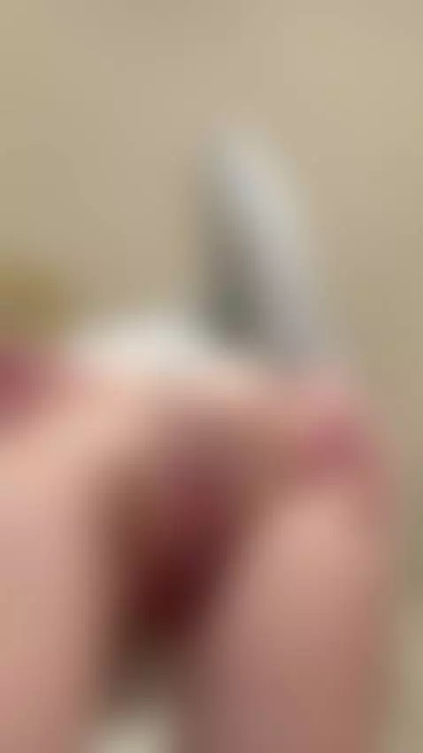 What do you think about girls with tight asshole by fitandannika