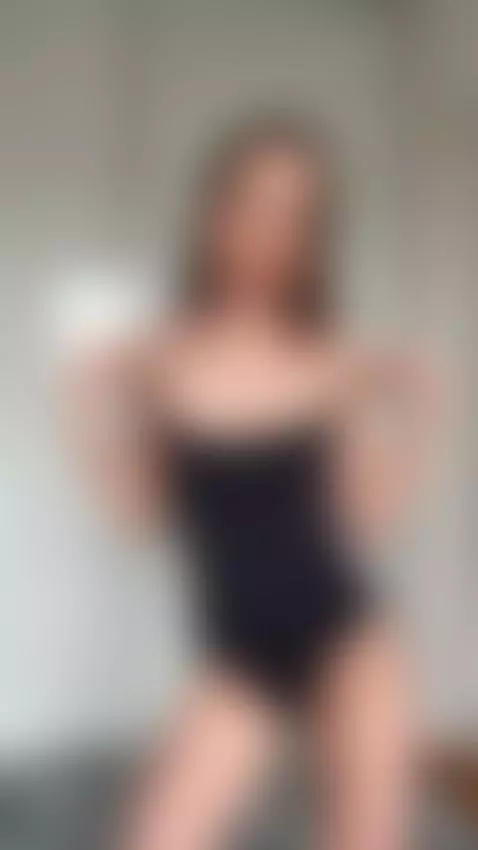 Do guys actually like girls with flat tits? by fitandannika