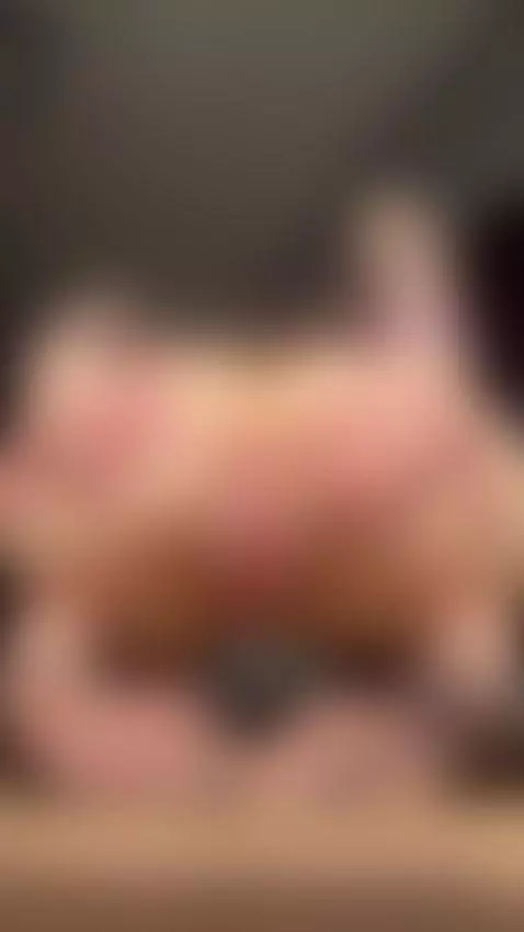 I’m the type of girl that asks you to cum on my ass by rinareyy