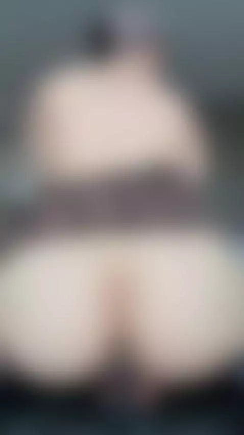 The night bends under desire 🌙💦 by rinareyy