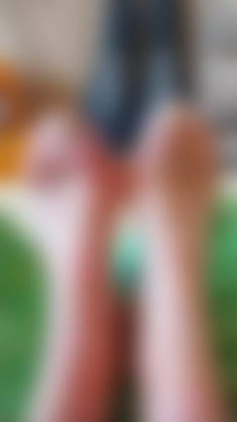 my sweet feet 👣are getting ready to get up again 💋💚🇮🇳💛💙❤️🇨🇴💚... by feetlove2308