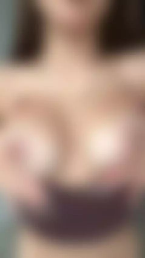 Playing dirty, staying pretty. 🥰 Join me on OnlyFans by angellil90