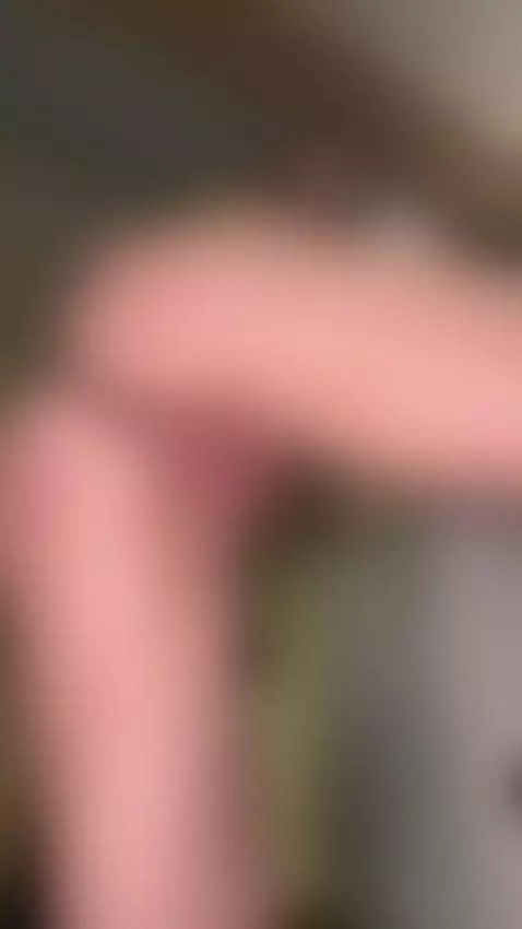 Young, fresh, and 100% natural Latina curves. No edits, no r... by angellil90