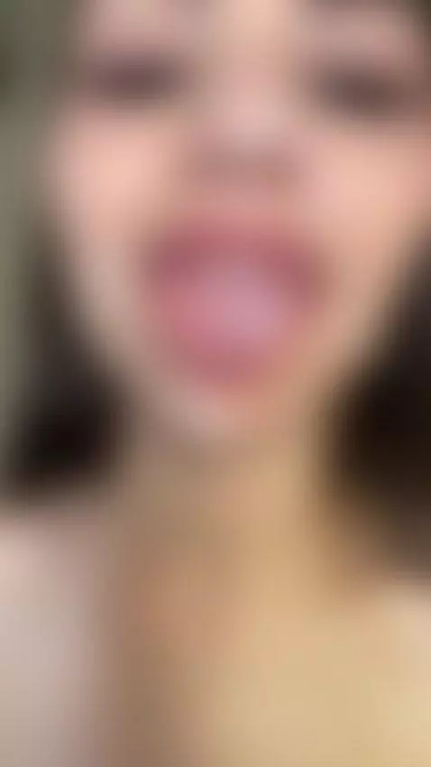 No filters, just a naturally wet and curvy teen 😈 See everyt... by angellil90